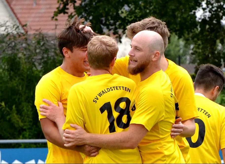 Read more about the article Heimspiel gegen den TSV Langenhaslach